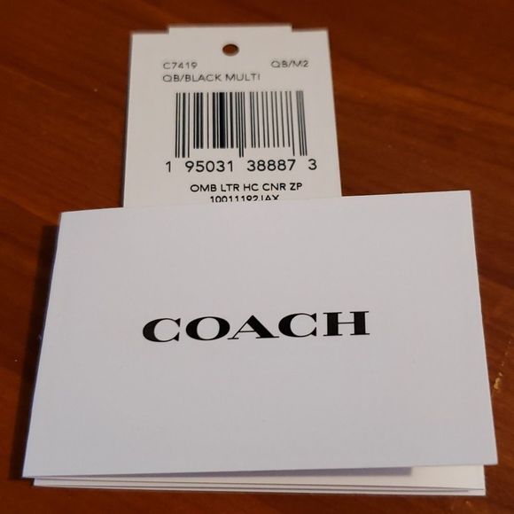 Coach Wristlet - Picture 4 of 4